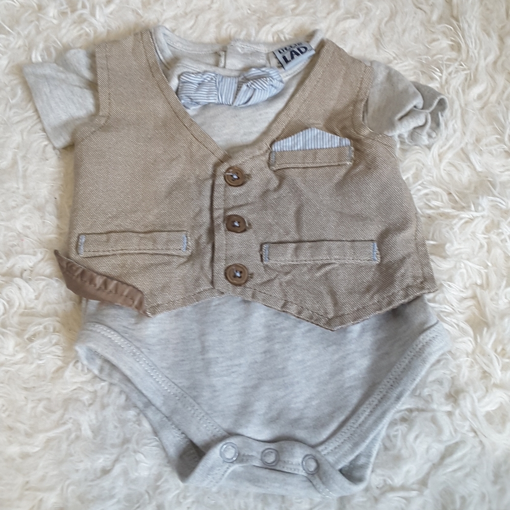 3/$15 Little Dad vested onesie tan blue size 3/6 M